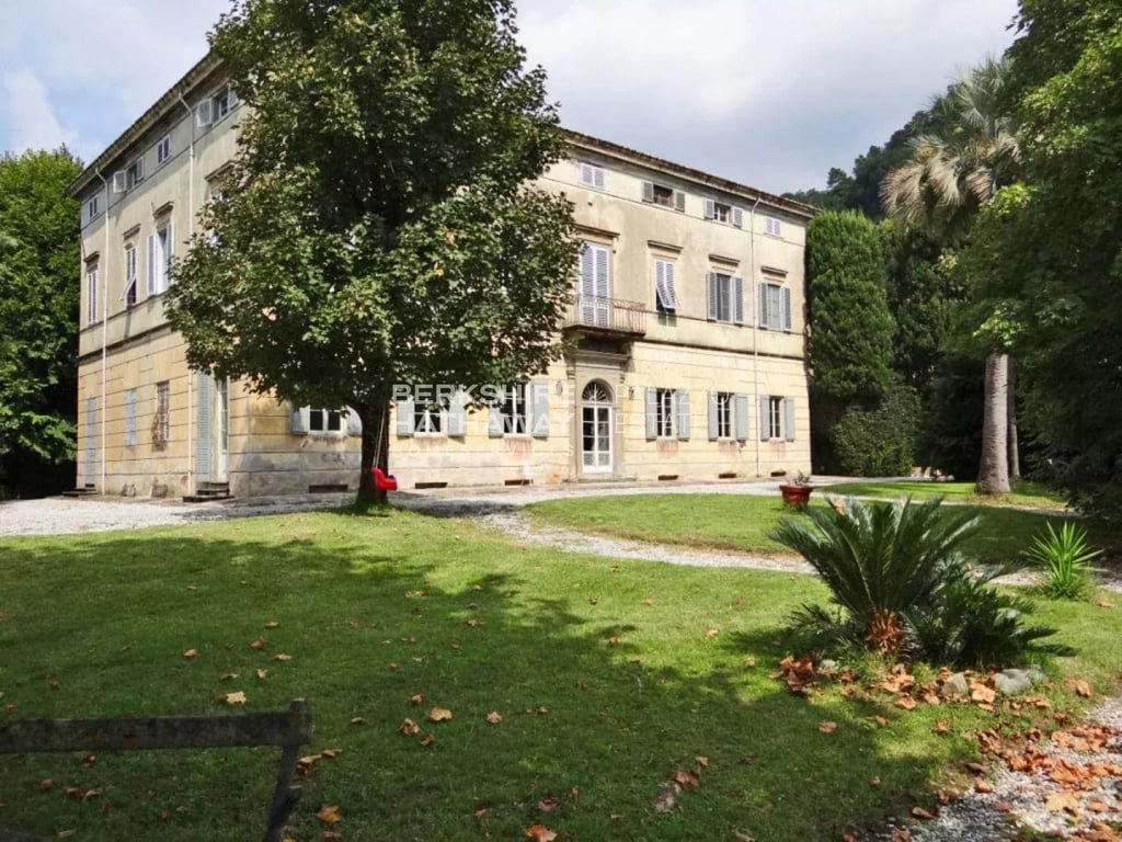 Villa in Capannori - Image 3