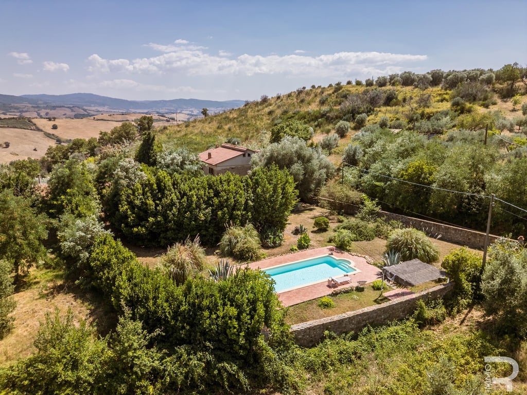 House in Cinigiano - Image 3