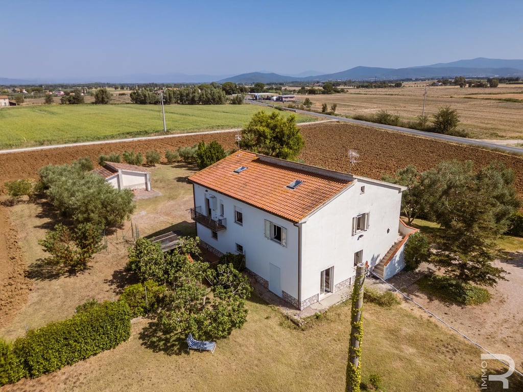 House in Grosseto - Image 3