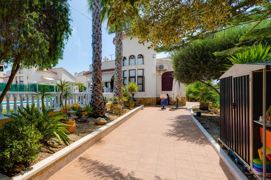 Villa in San Fulgencio - Image 2
