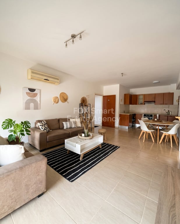 Apartment in Yeroskipou - Image 2