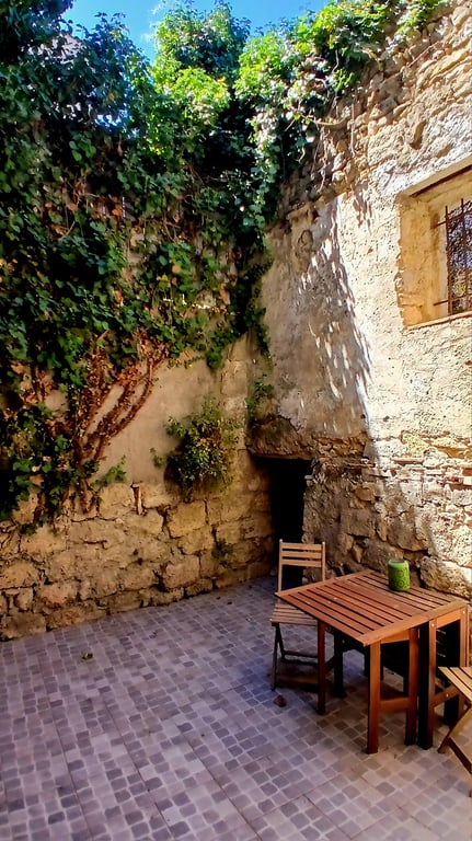 House in Magalas - Image 3
