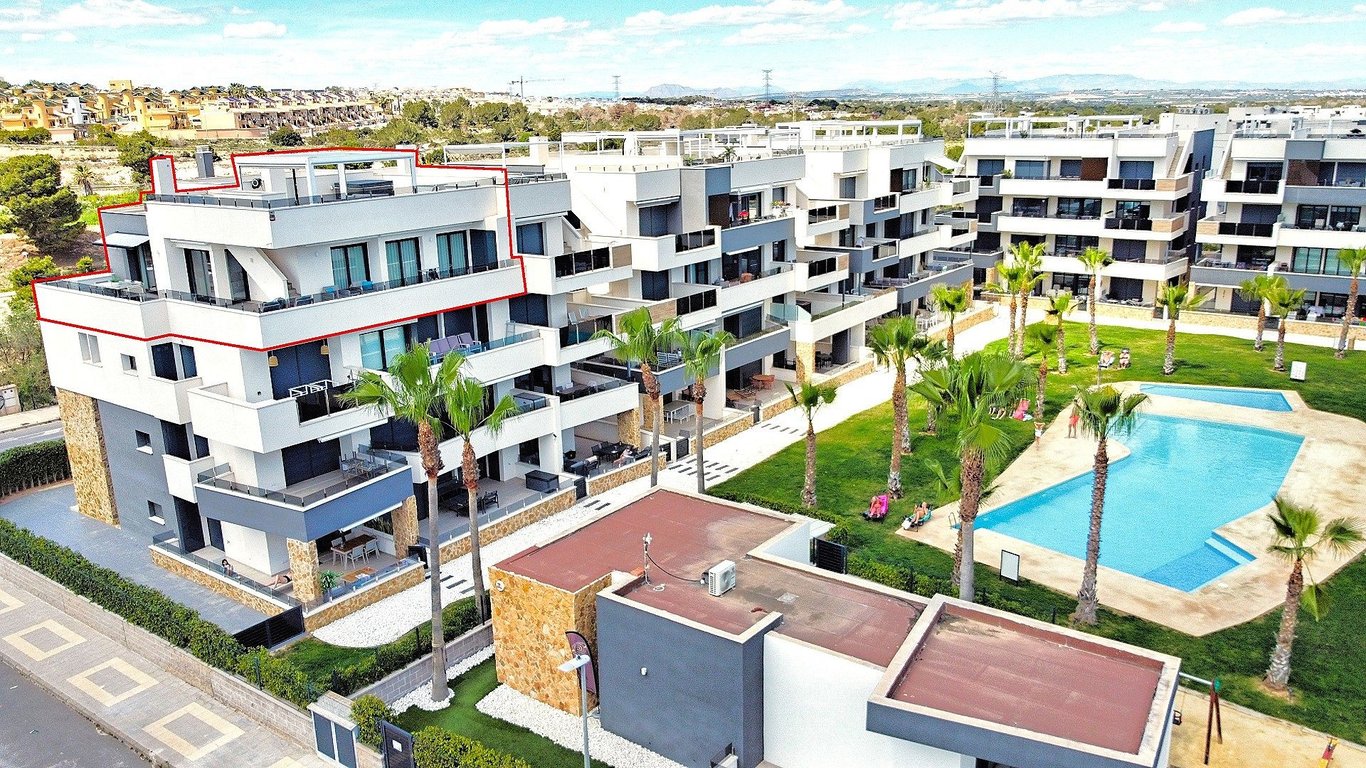 Penthouse in Residencia los Altos - Image 2