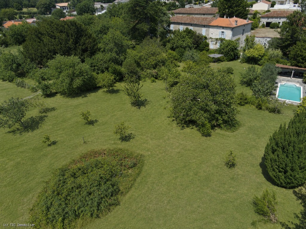 House in Mansle - Image 3