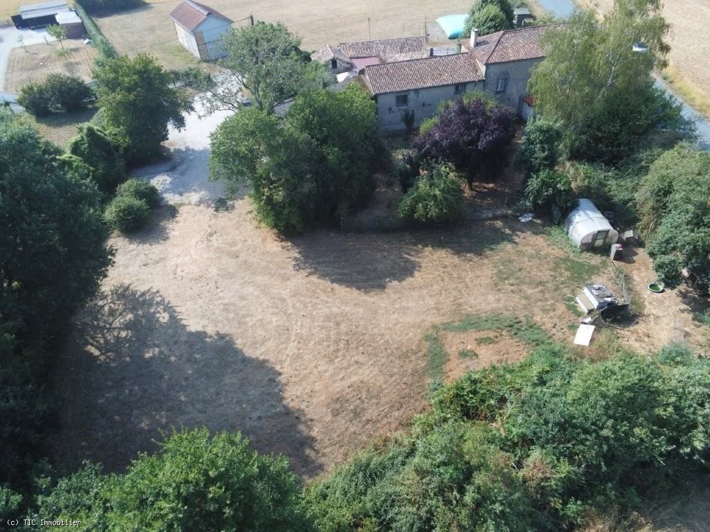 House in Ruffec - Image 3