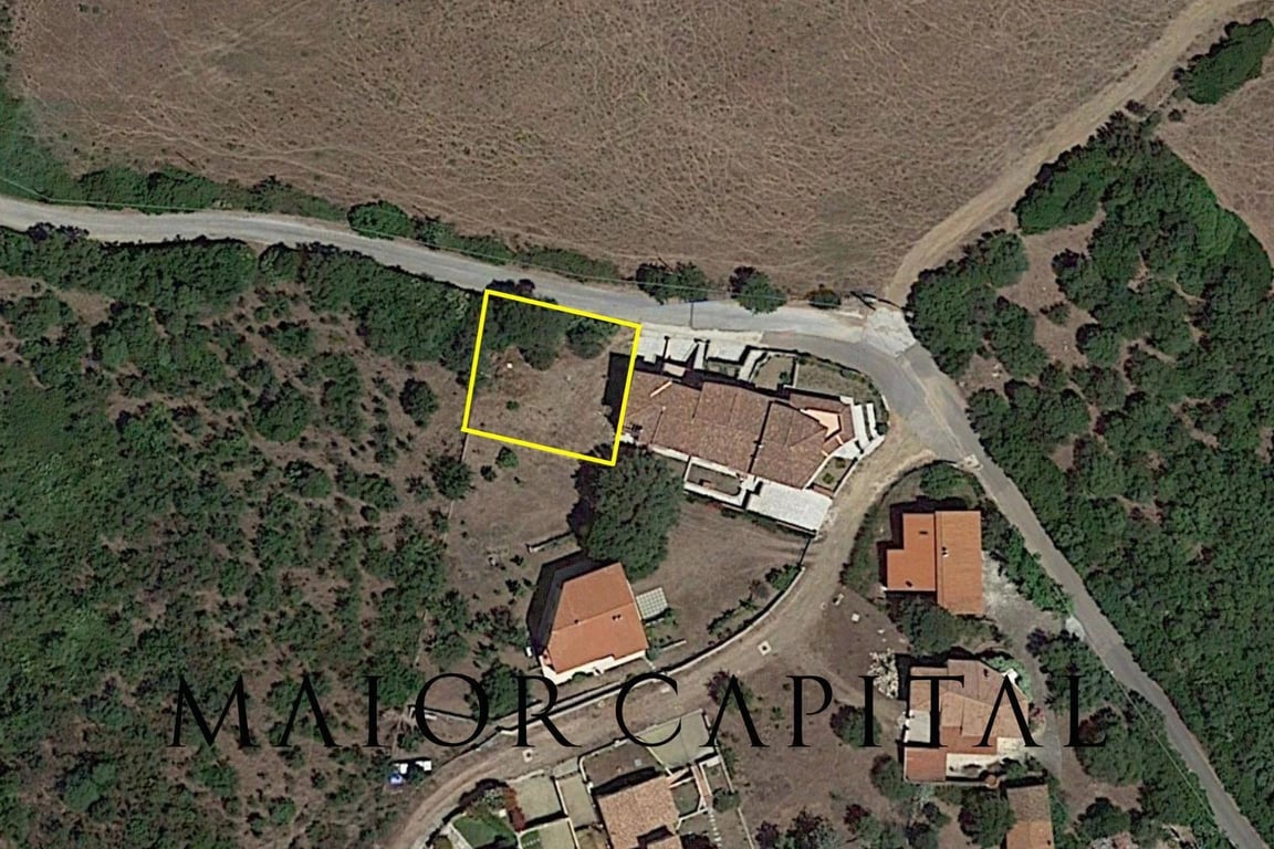 Land in Budoni