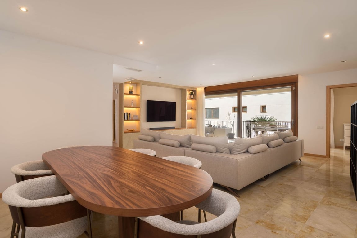 Apartment in Marbella - Image 2