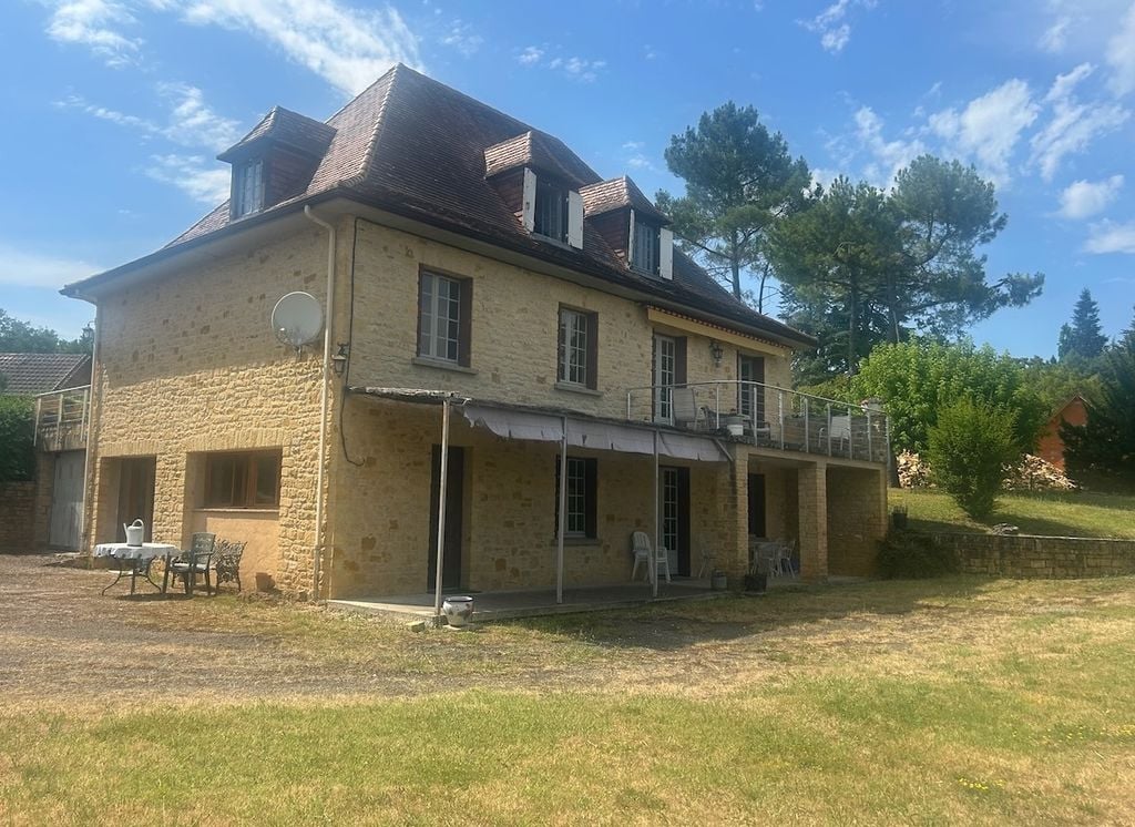 House in Belves