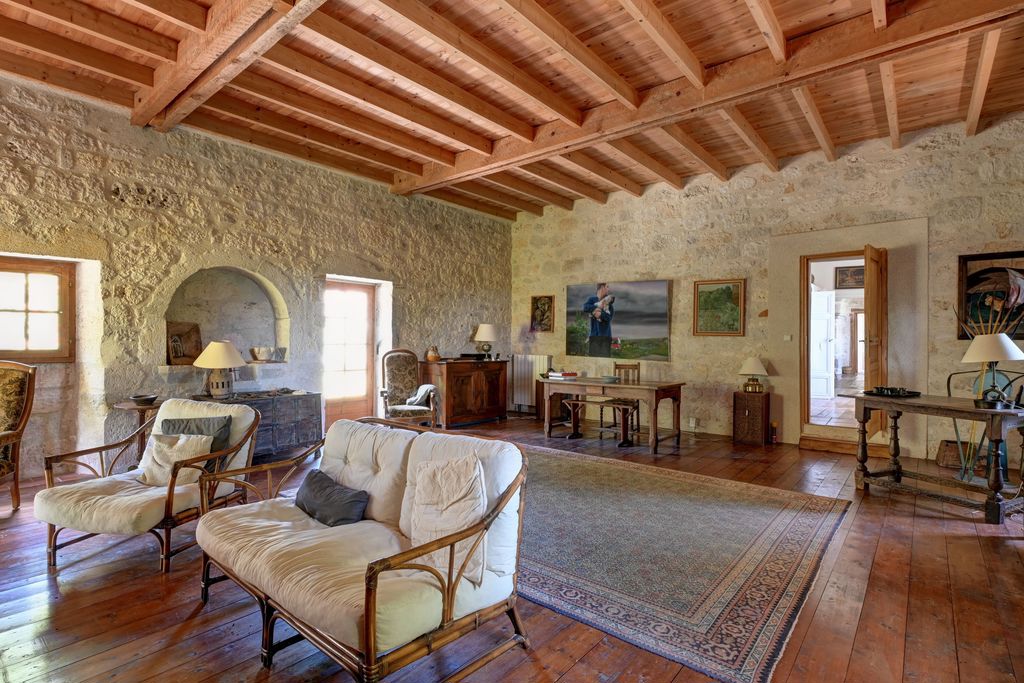 House in Castella - Image 2