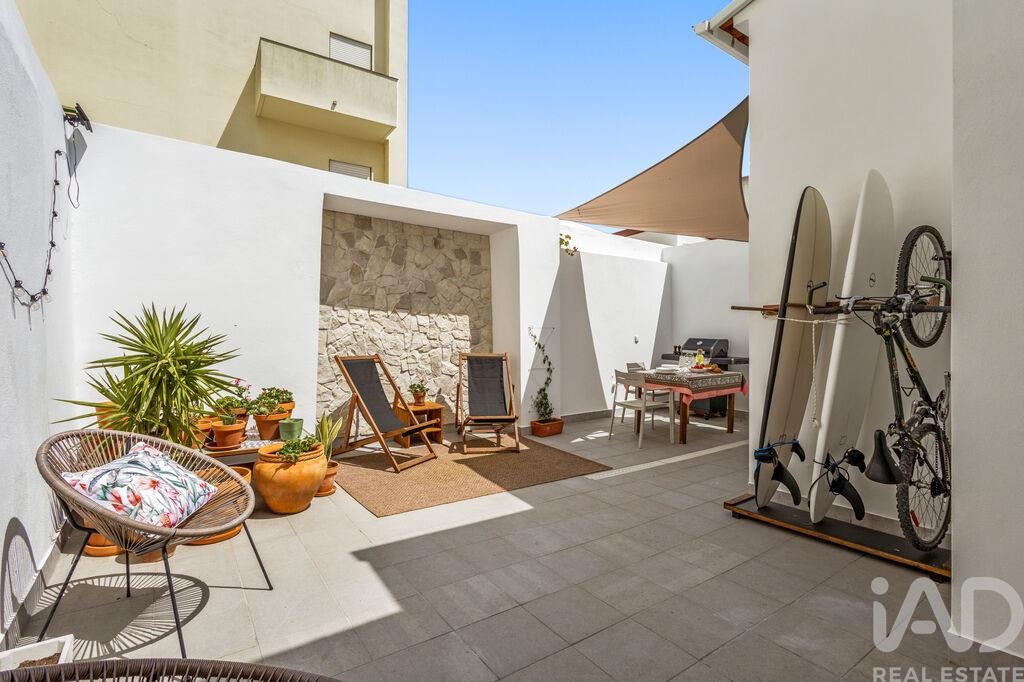 House in Atouguia da Baleia