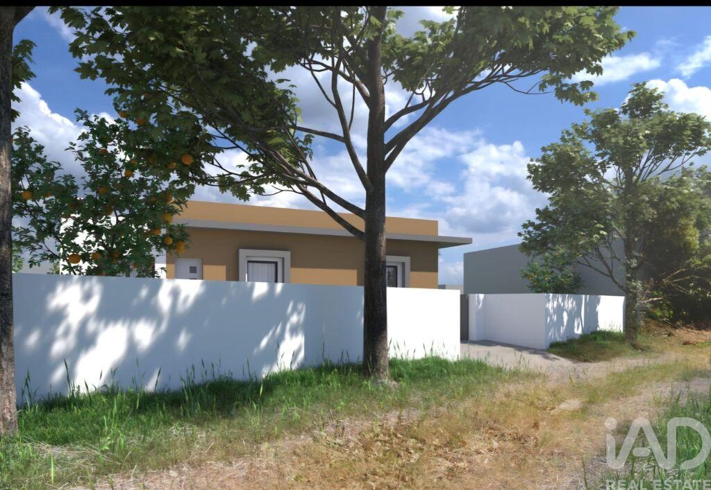 House in Salir de Matos - Image 3