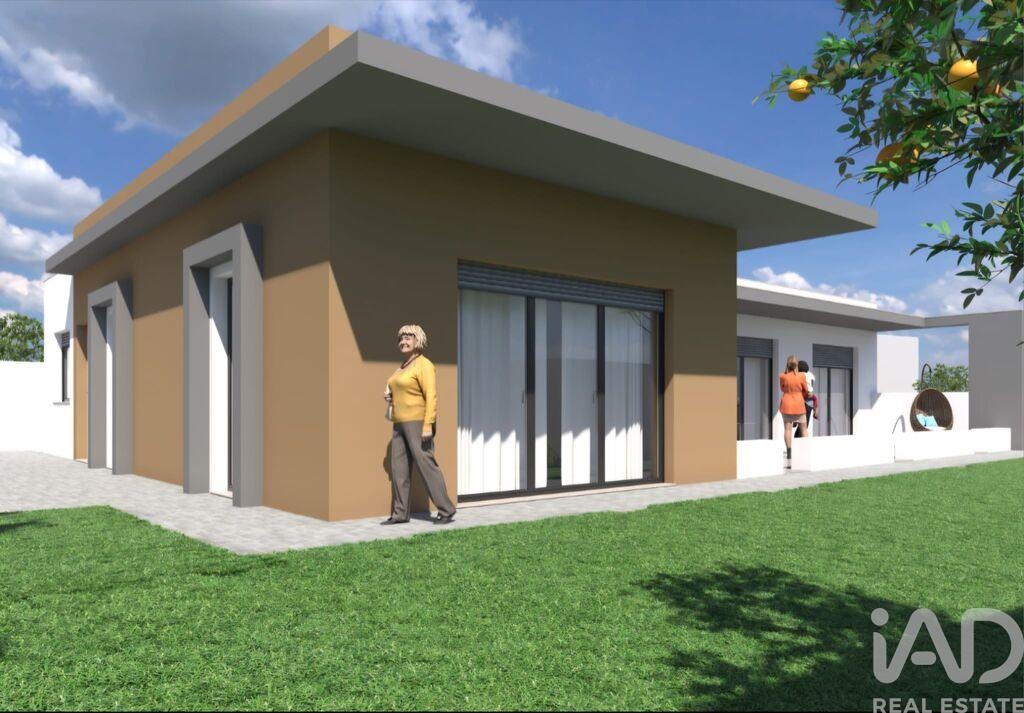 House in Salir de Matos - Image 2