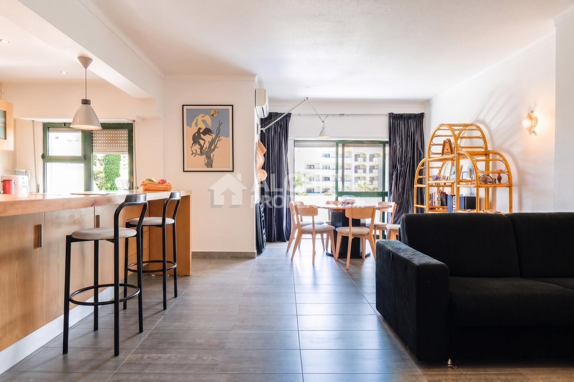 Apartment in Albufeira - Image 2