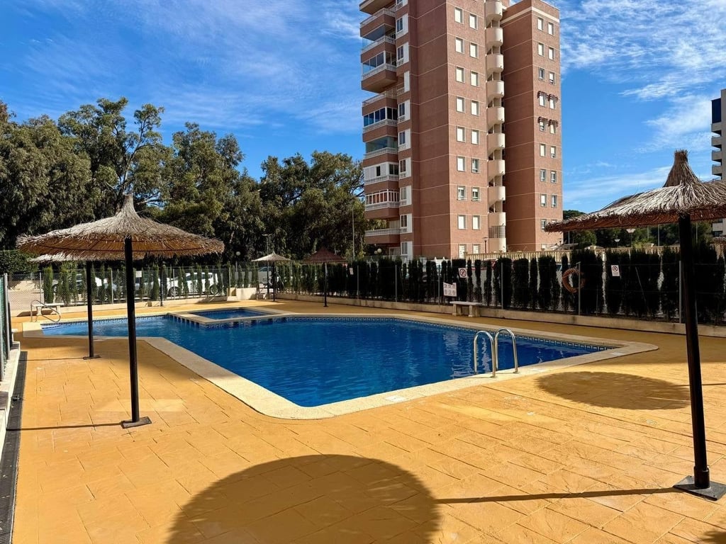 Apartment in Guardamar del Segura - Image 2