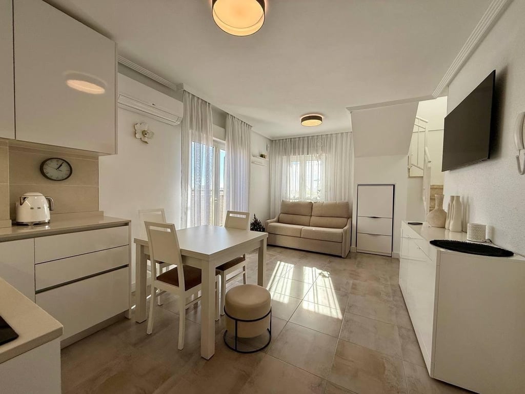 Apartment in Torrevieja - Image 3