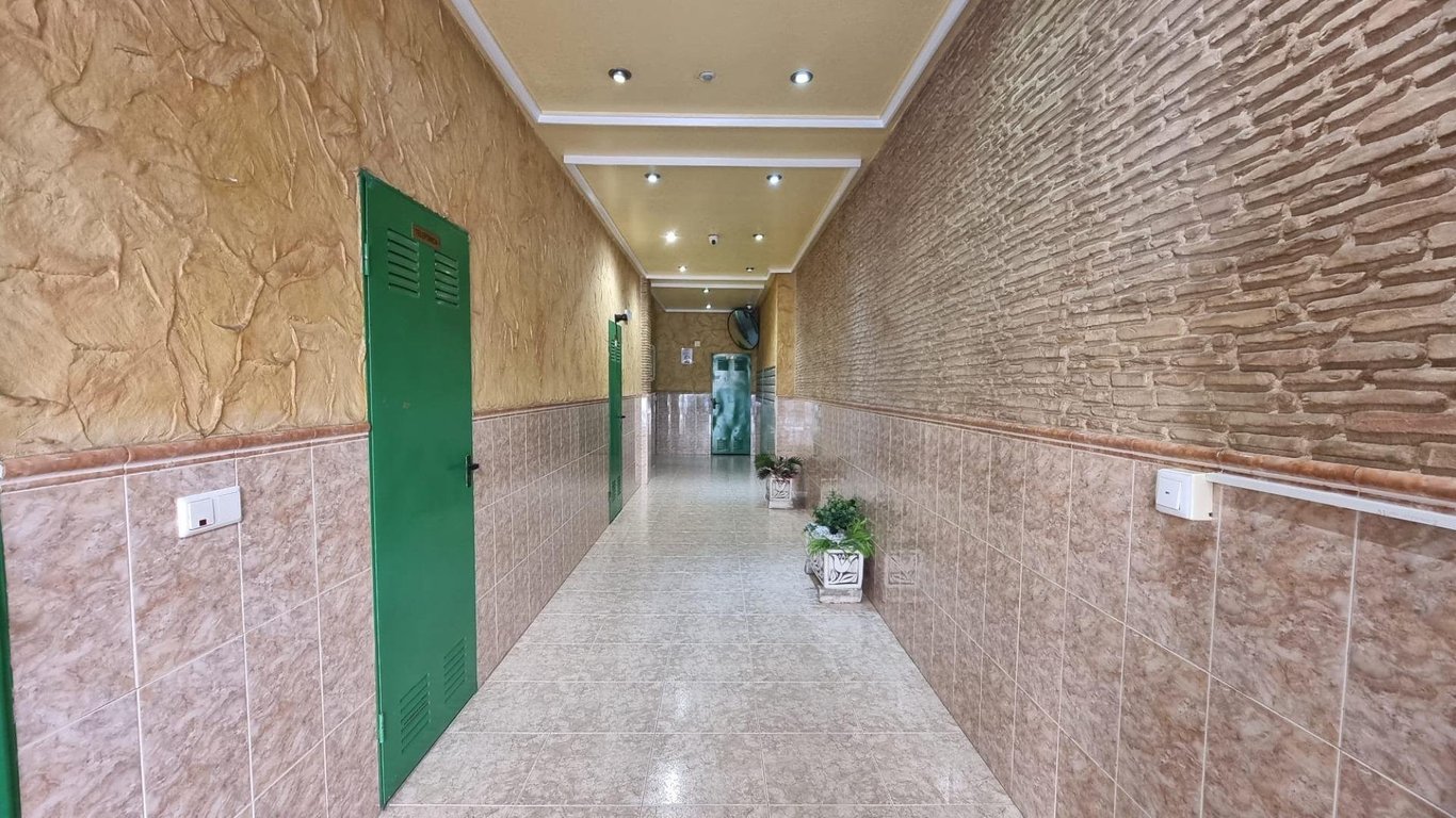 Apartment in Torrevieja - Image 2