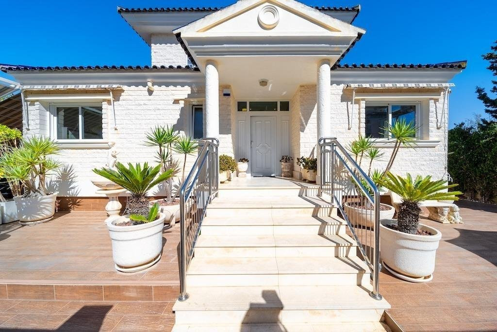 Villa in Torrevieja - Image 2