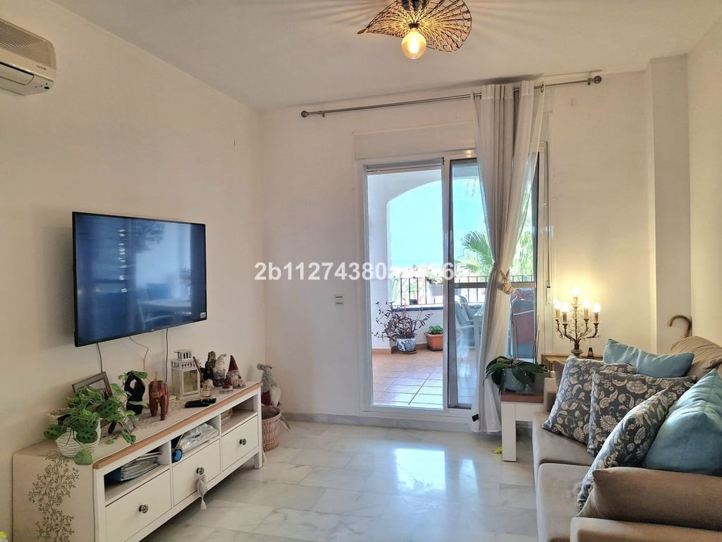 Apartment in Riviera del Sol - Image 3