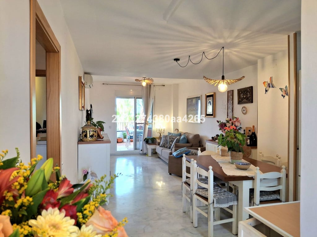 Apartment in Riviera del Sol - Image 2