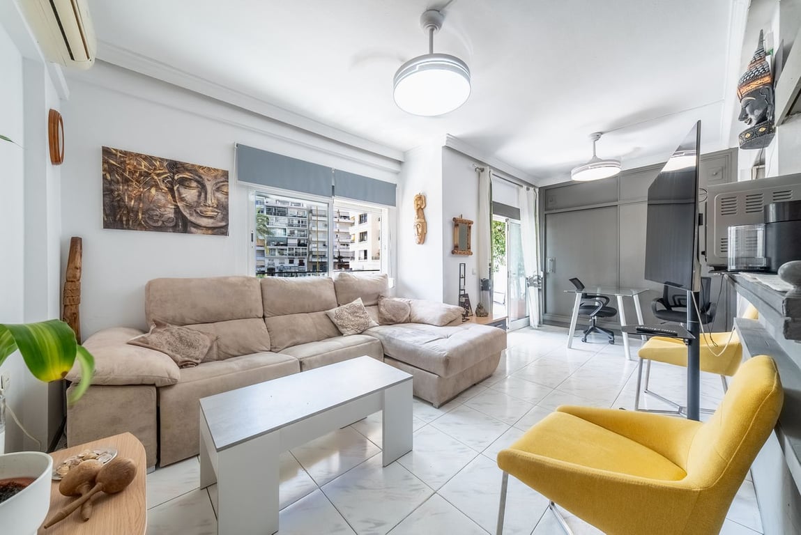 Apartment in Marbella - Image 2