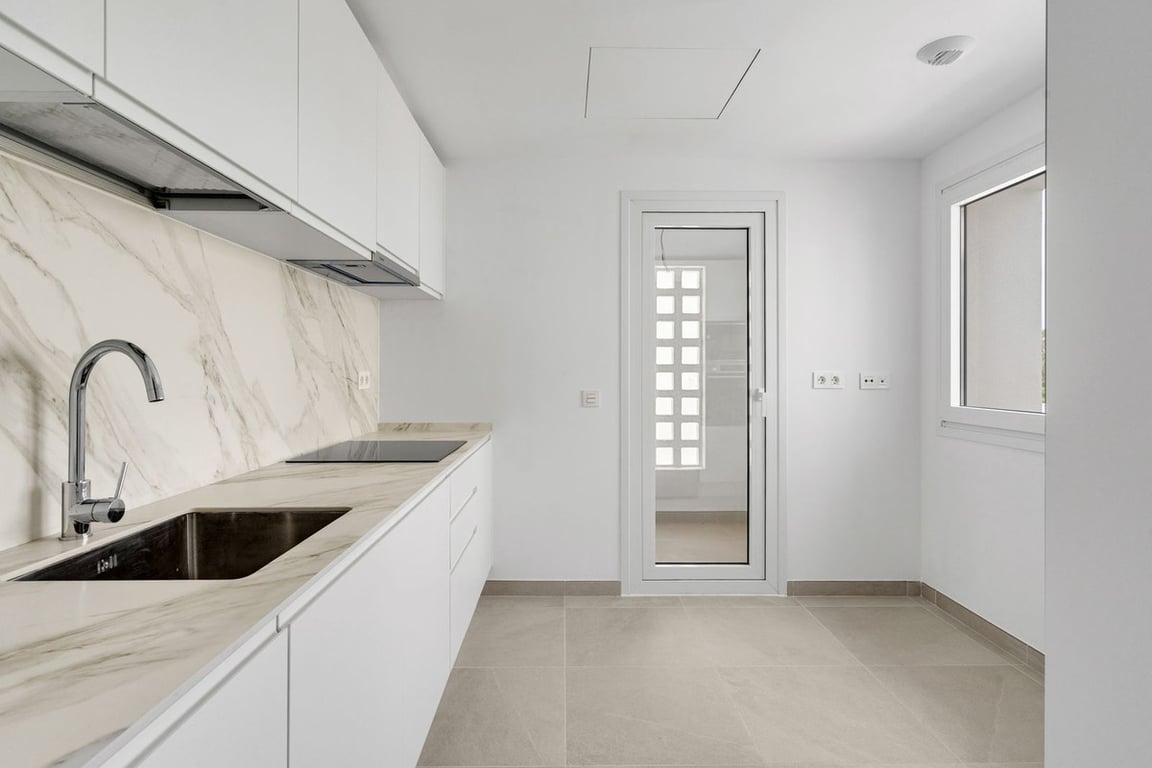 Apartment in La Cala De Mijas - Image 3