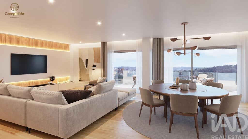 Apartment in Campolide