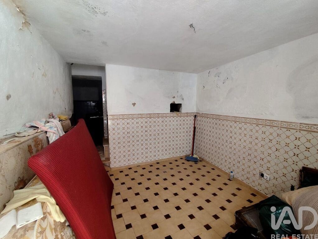 House in Borba - Image 3