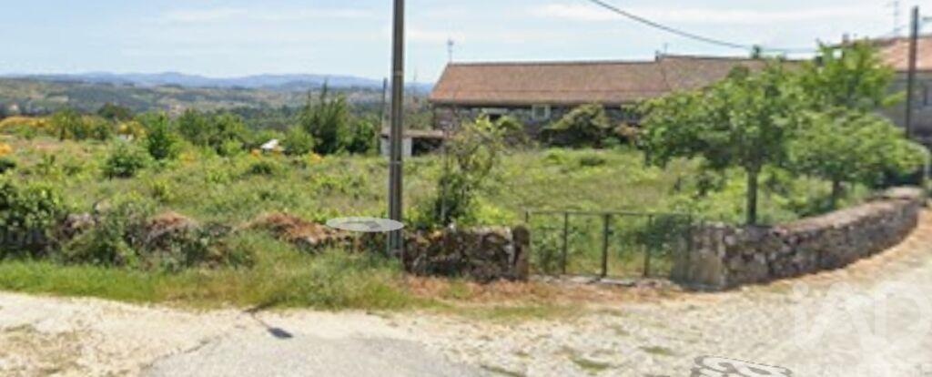 Land in Boucoaes