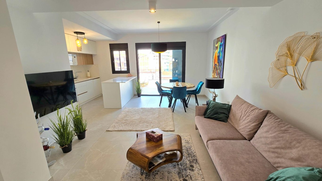 Penthouse in Torrevieja - Image 3