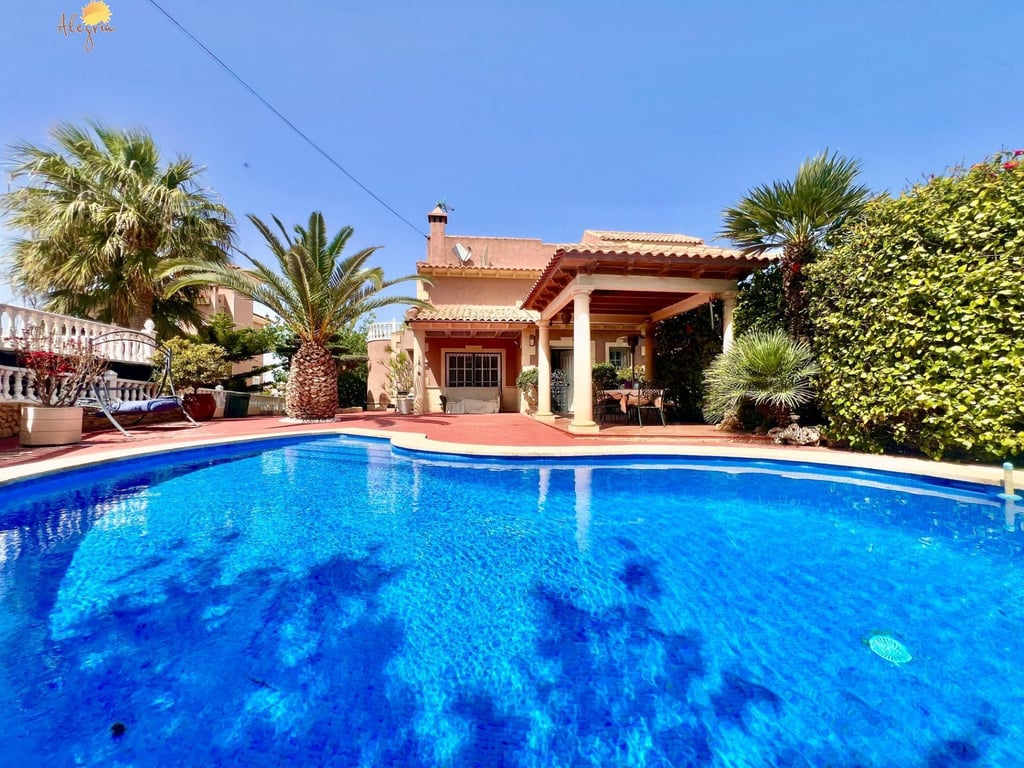 Villa in Torrevieja - Image 3