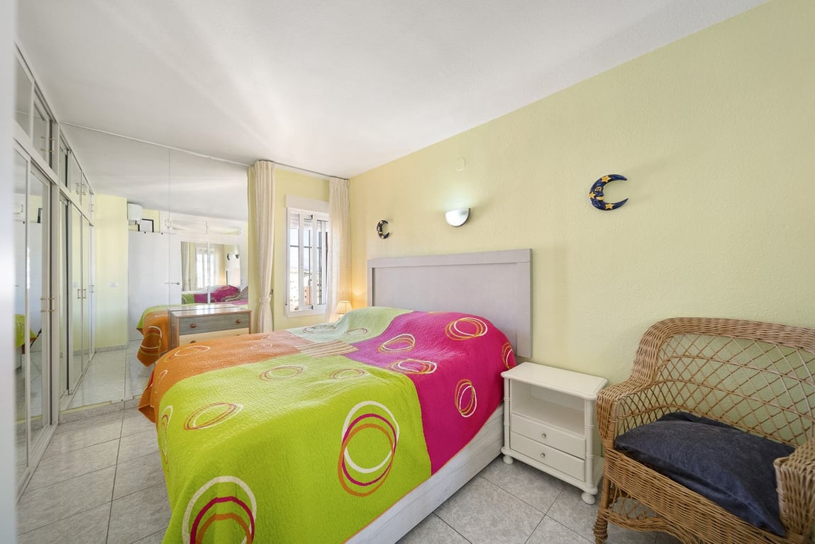 Apartment in Benalmadena Costa - Image 3