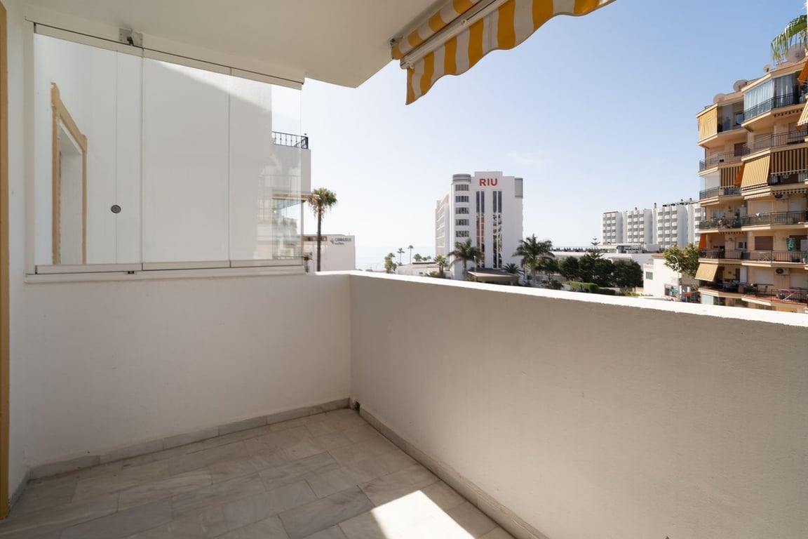 Apartment in Torremolinos - Image 2