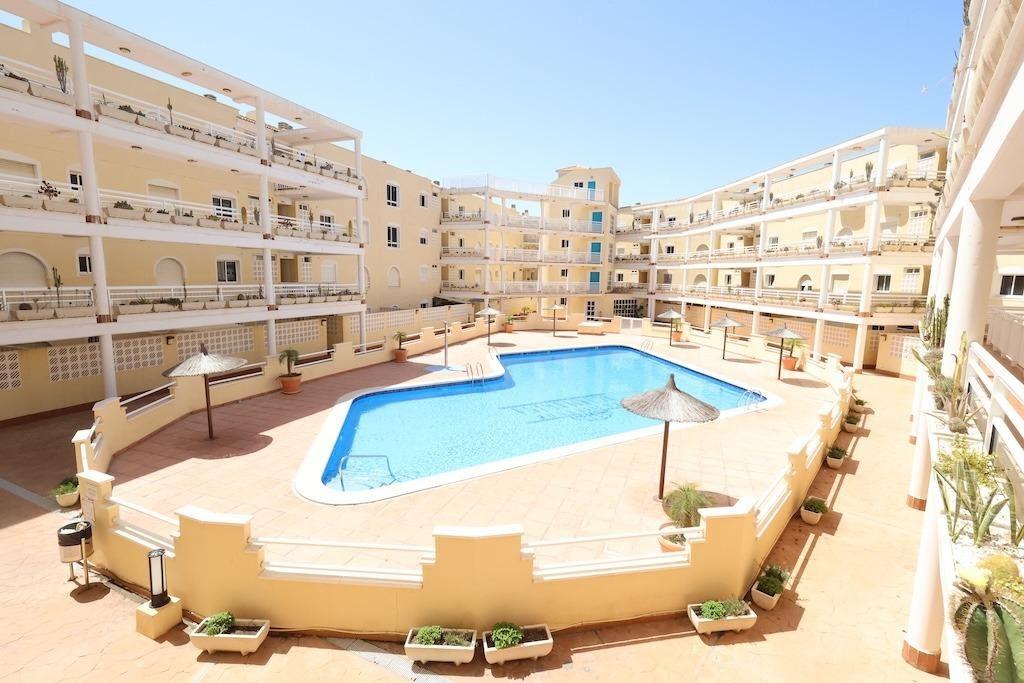 Apartment in Dehesa de Campoamor - Image 2