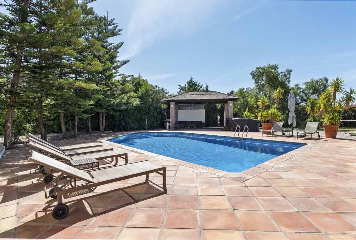 House in Benahavis - Image 2