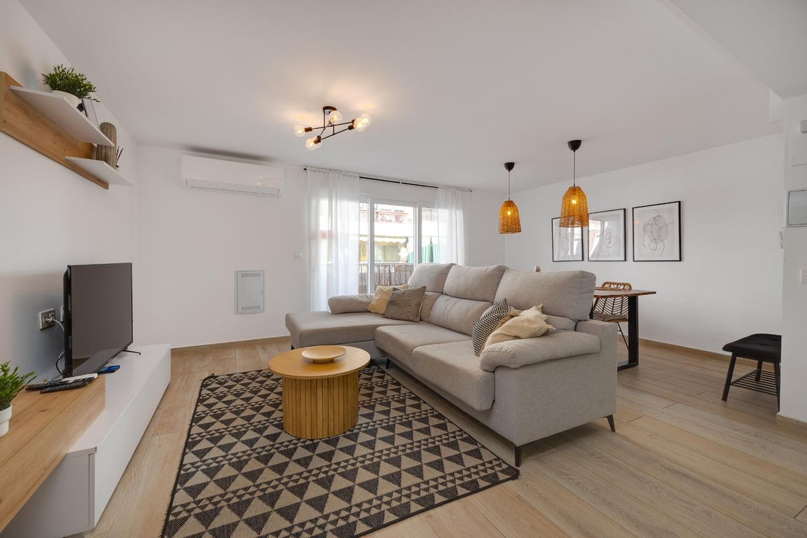 Apartment in Torrevieja - Image 2