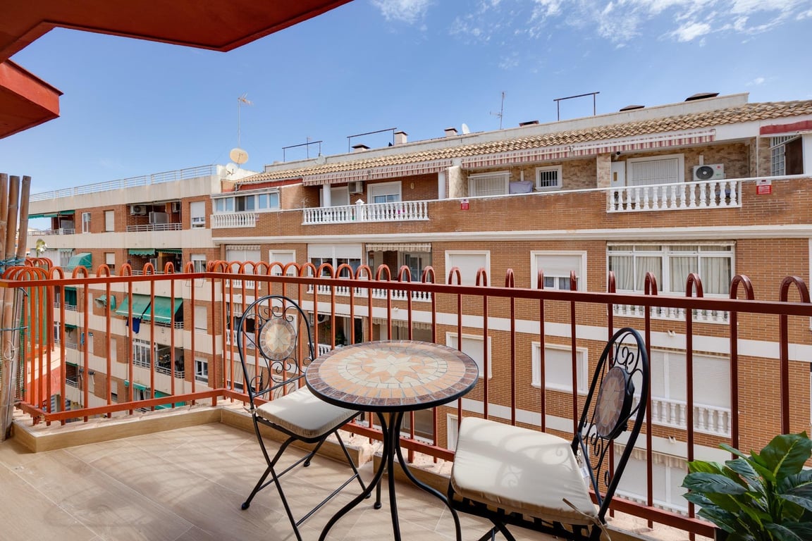 Penthouse in Torrevieja - Image 3
