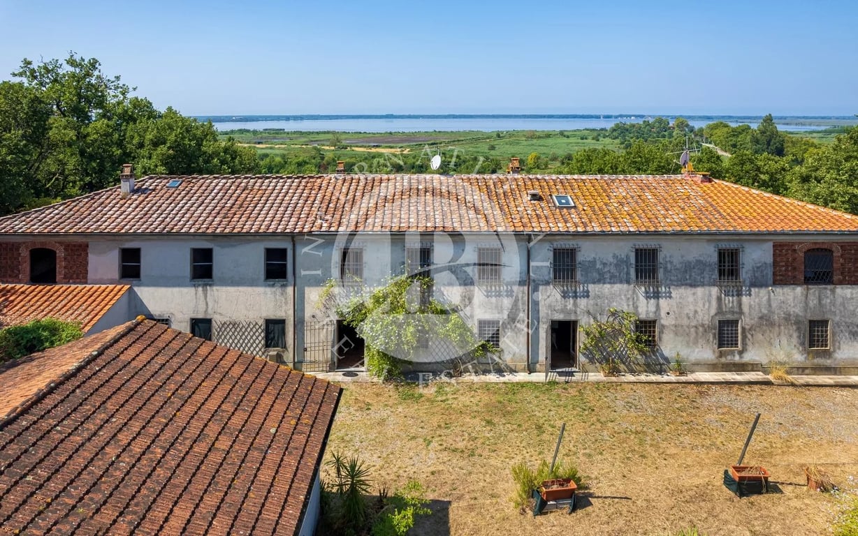 Villa in Massaciuccoli - Image 3