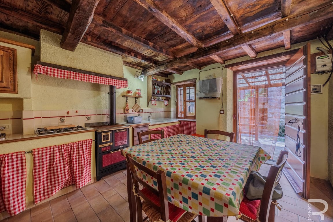 House in Stazzema - Image 3