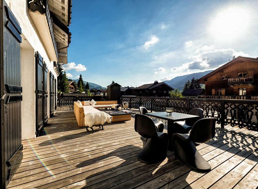 Chalet in Megeve - Image 2
