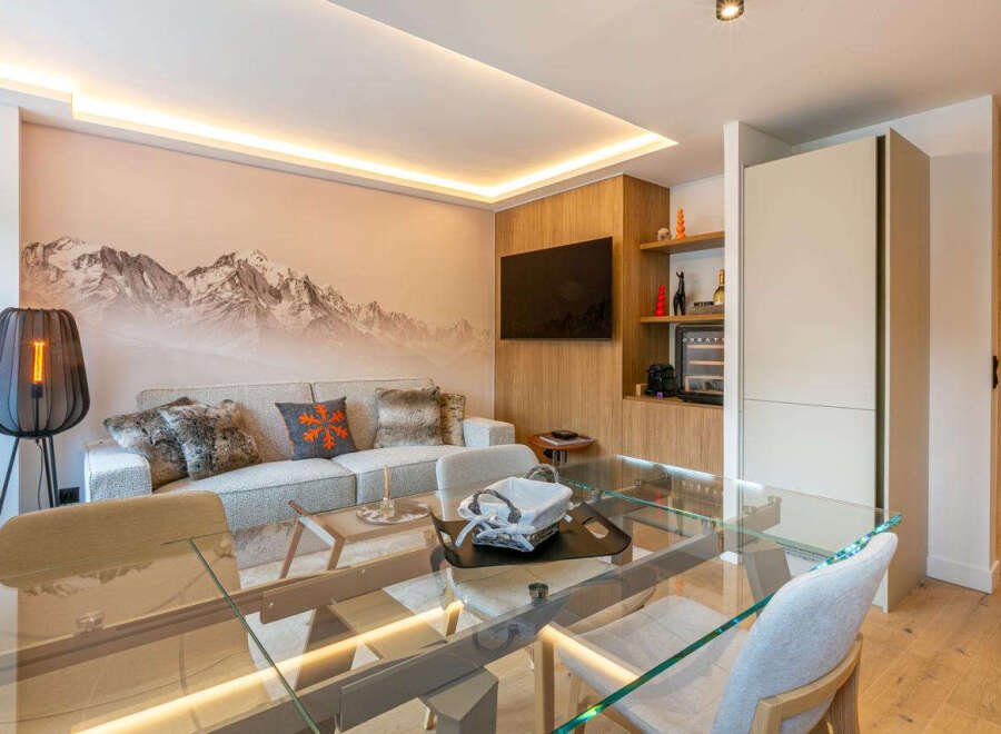 Apartment in Megeve - Image 2