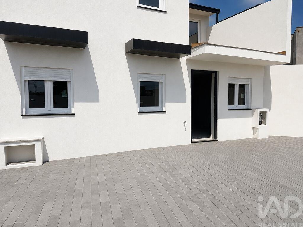 House in Arcozelo