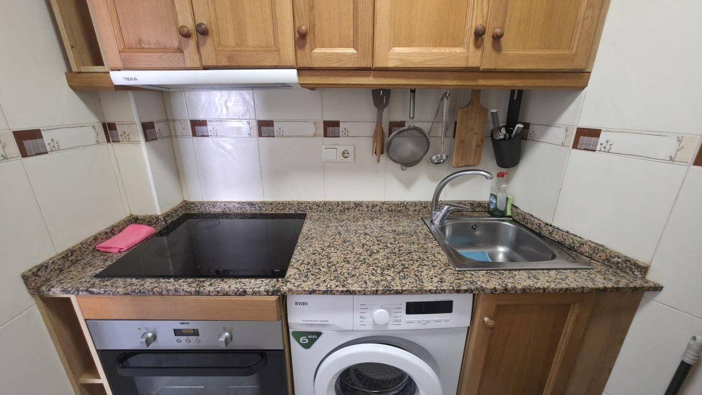 Apartment in Torrevieja - Image 2