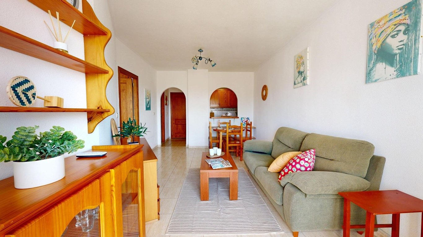 Apartment in Torrevieja - Image 2