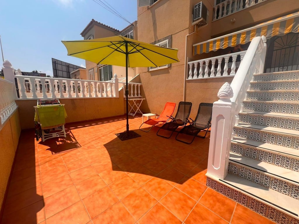 House in Torrevieja - Image 3