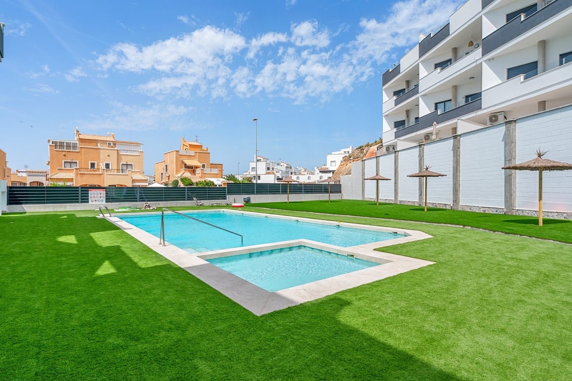Apartment in Los Balcones - Image 3