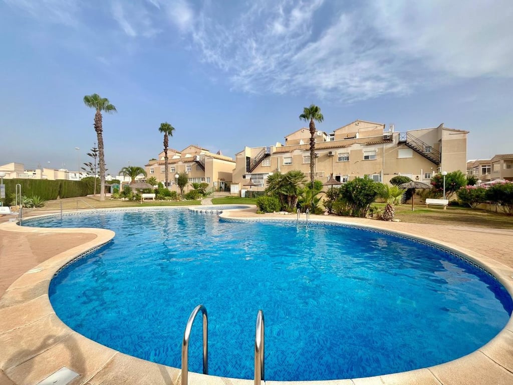 House in Dehesa de Campoamor - Image 2