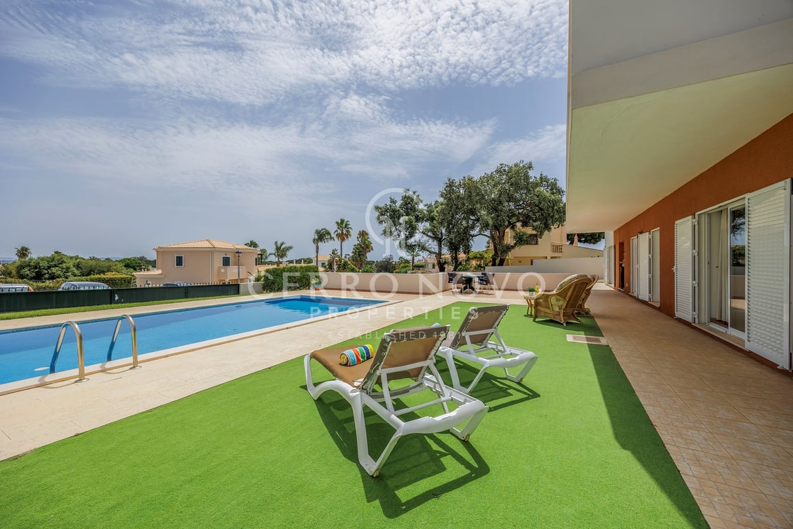 Villa in Branqueira - Image 4