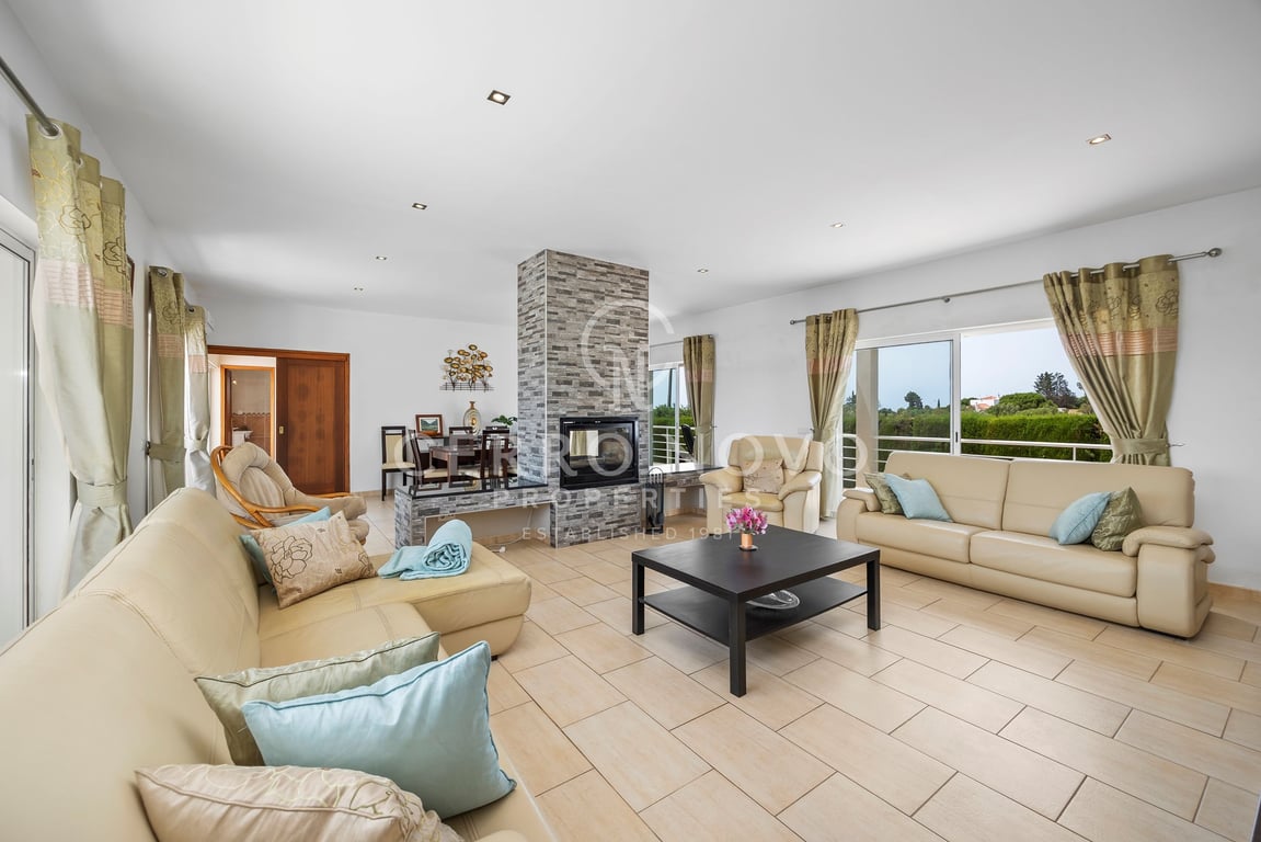 Villa in Branqueira - Image 2