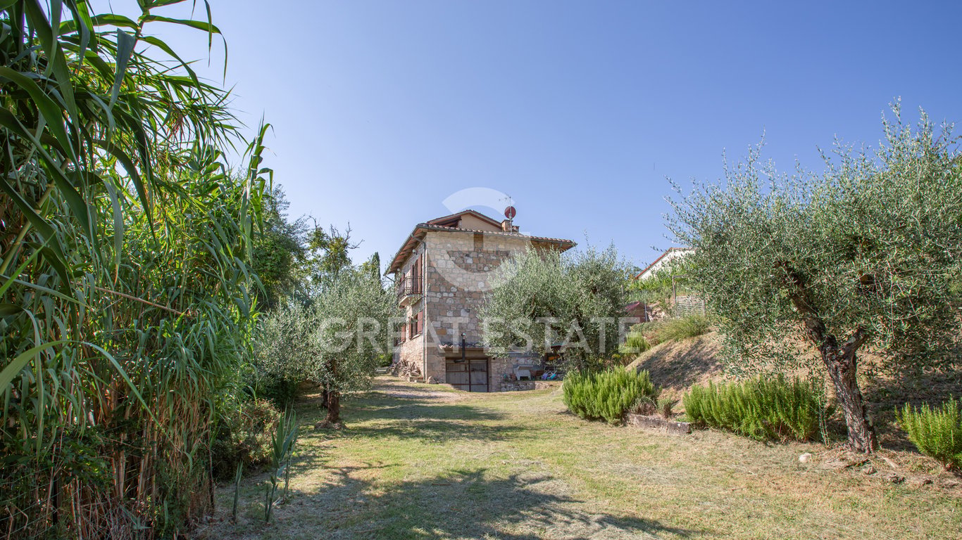House in Sarteano - Image 4
