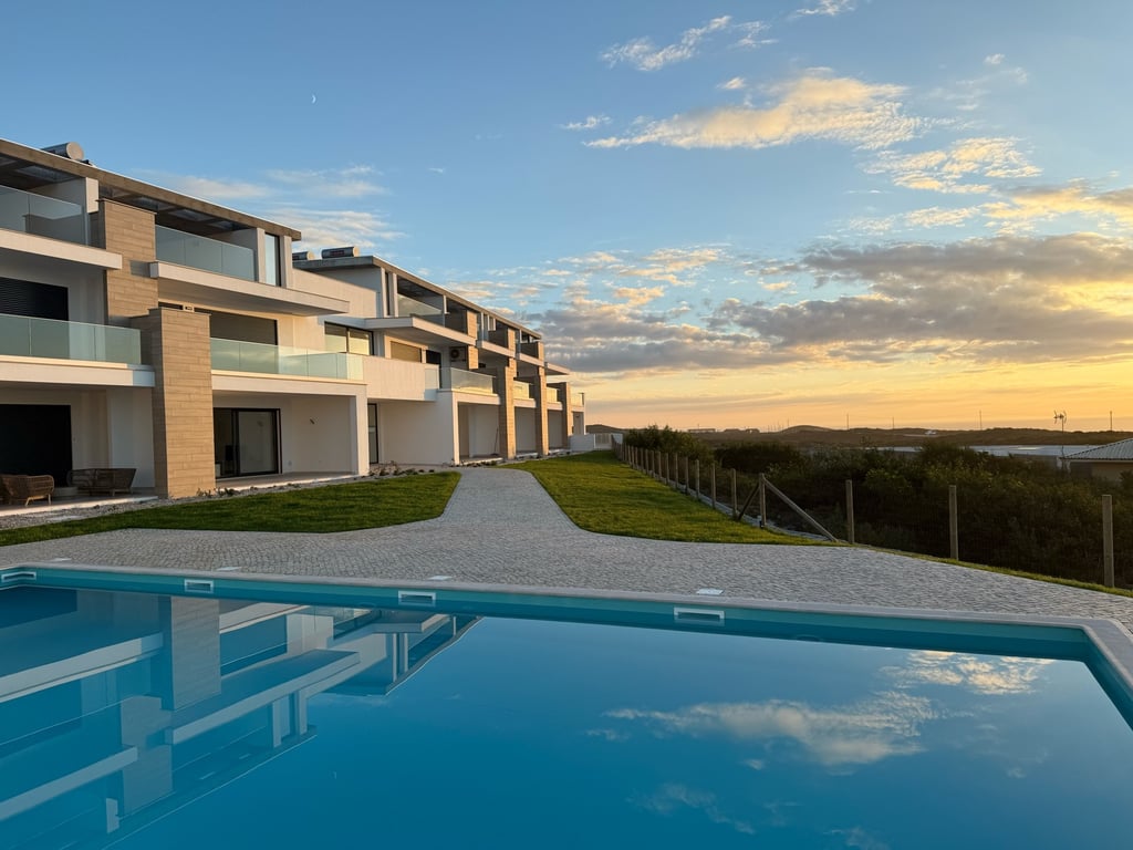 Apartment in Foz do Arelho - Image 2